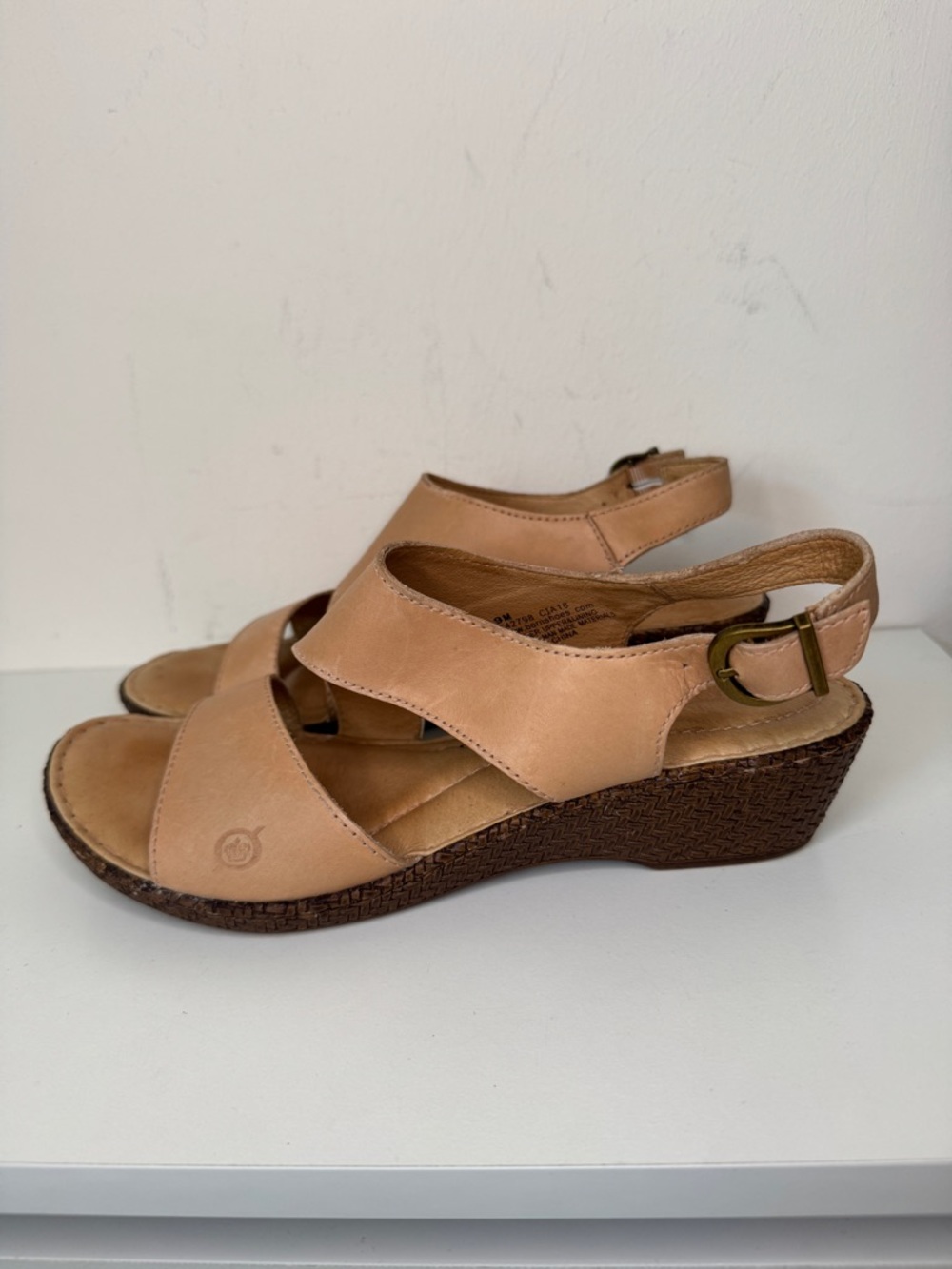 Born Leather Slingback Wedge Sandals Tan Size 9M Comfort Casual